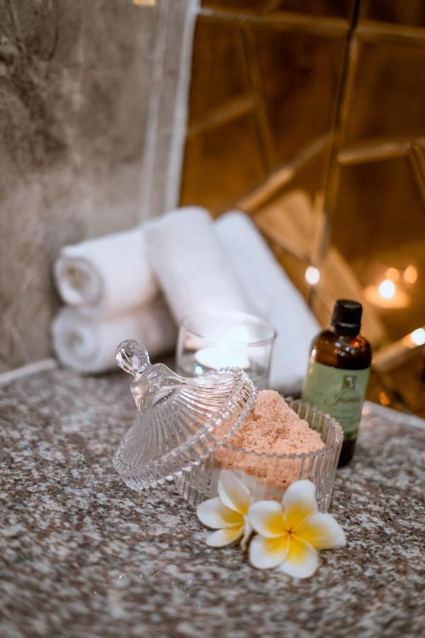 Bella Vita Hotel Лонг Хай Екстериор снимка